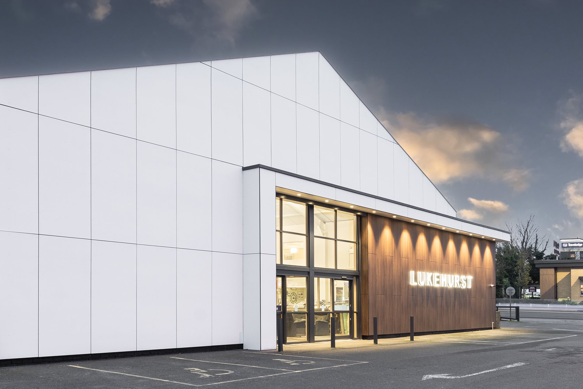 James Hardie fibrocementinė plokštė LYGI faktūra 3048x1220x11 mm Arctic white - Image 10