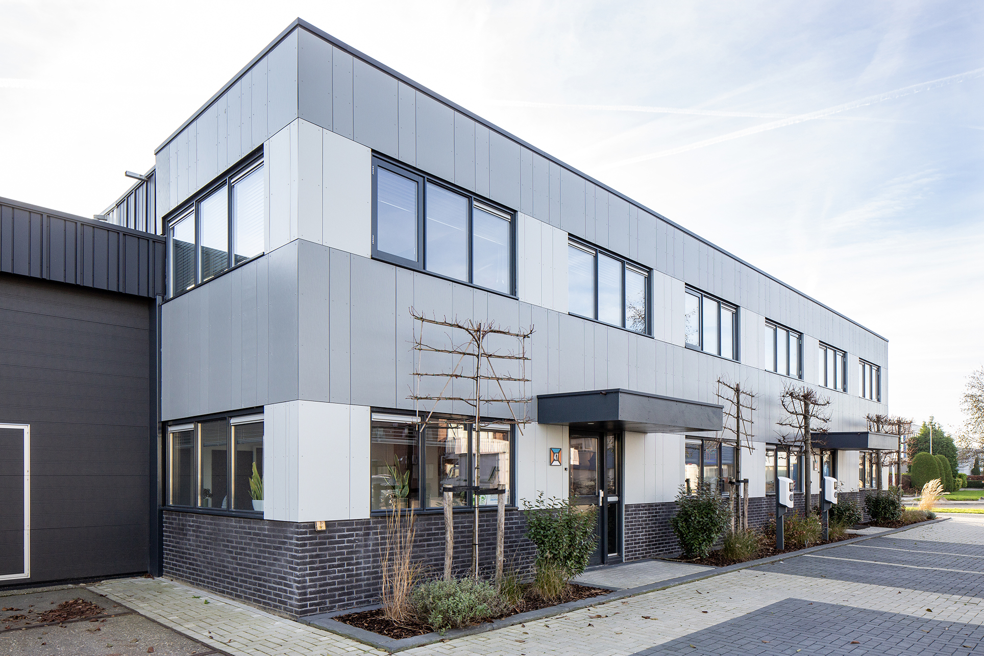 James Hardie fibrocementinė plokštė Architectural Brushed 3048x1220x8 mm Arctic white - Image 7