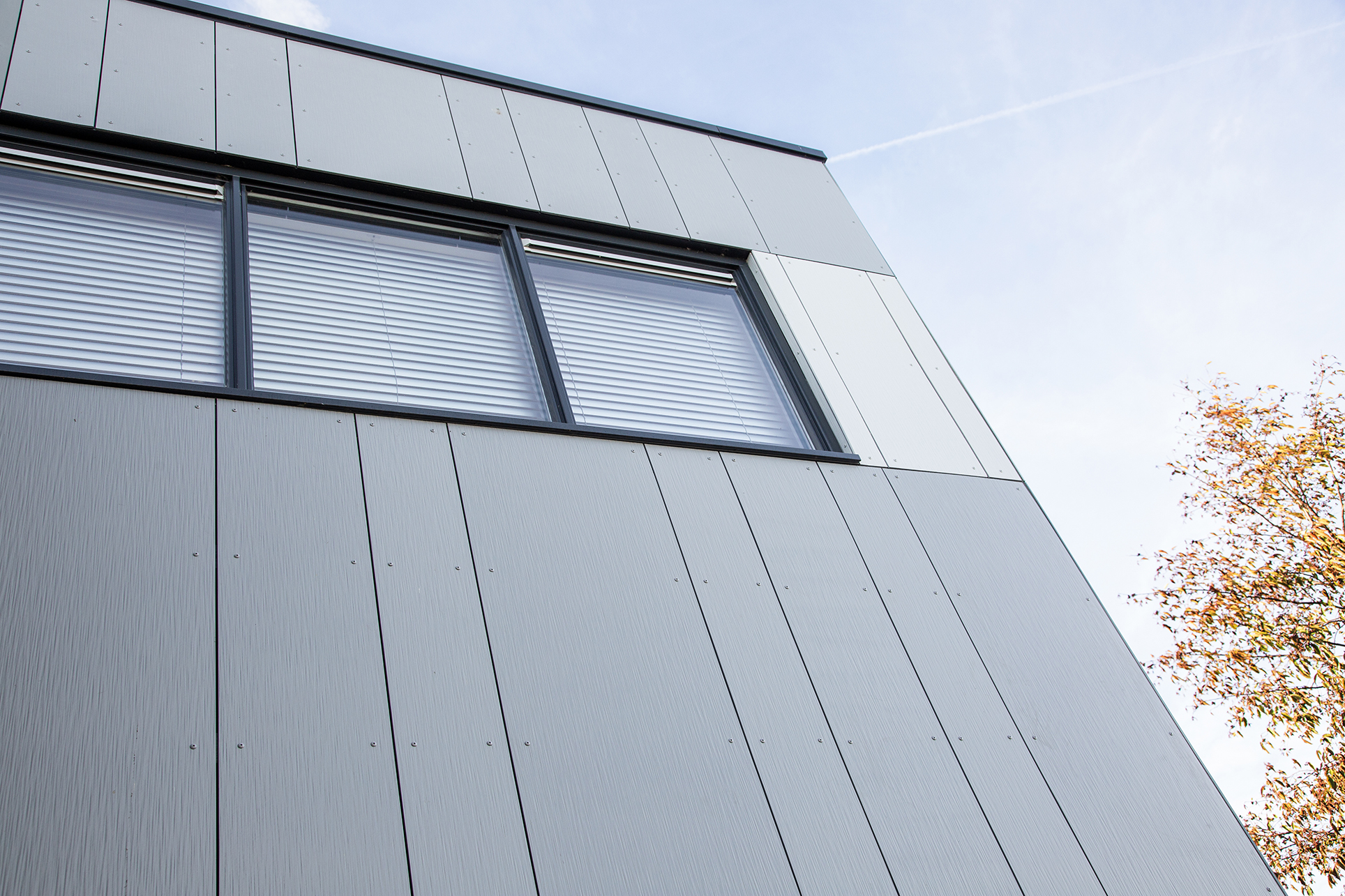 James Hardie fibrocementinė plokštė Architectural Brushed 3048x1220x8 mm Arctic white - Image 8